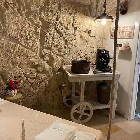 Grotta Carlotta Ostuni