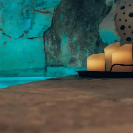 Grotta Carlotta לינה וארוחת בוקר 4*