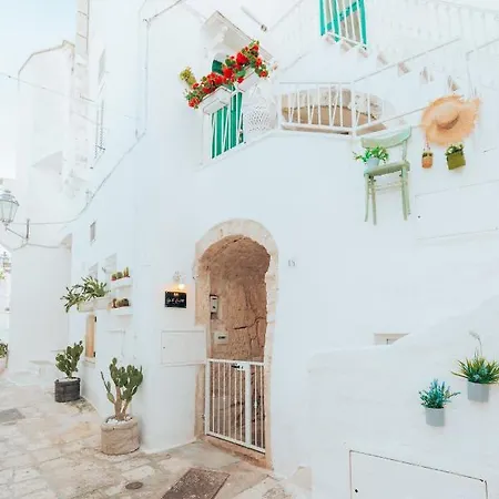 Grotta Carlotta Ostuni