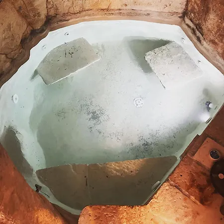 לינה וארוחת בוקר Grotta Carlotta