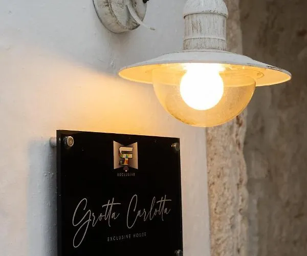 Grotta Carlotta Bed & Breakfast Ostuni