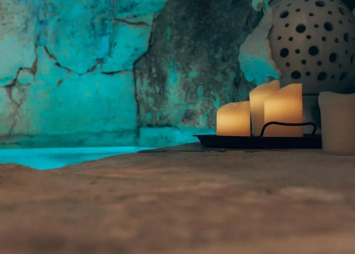 Grotta Carlotta לינה וארוחת בוקר 4*