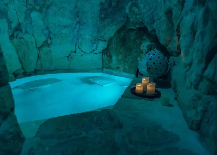 Bed & Breakfast Grotta Carlotta 4*