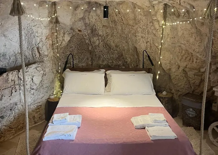 Grotta Carlotta 4*